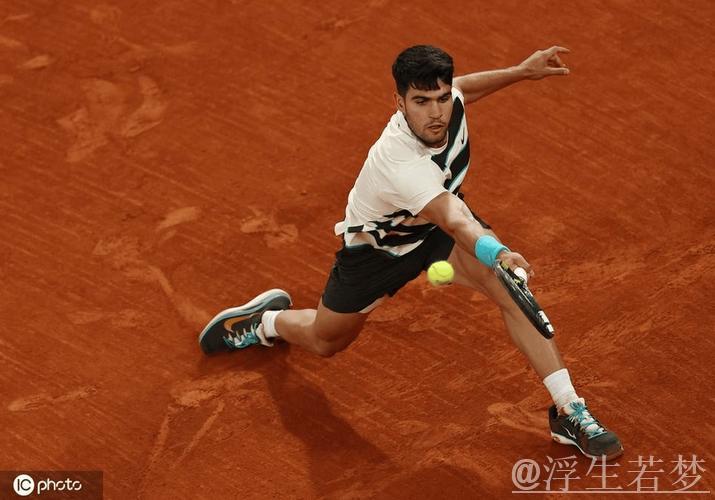 穆塞蒂伤退 阿尔卡拉斯挺进决赛